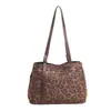 Bolsa de Hombro Grande Capacidad Mate para Mujer Estilo Nuevo 2026 Terciopelo de Gama Alta Elegante Retro Bolso Bandolera
