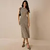 Vestido Feminino Casual Longo de Manga Curta com Bloqueio de Cores e Listras, Ajuste na Cintura, Estilo Europeu e Americano, Moda Tiktok Transfronteiriça para Primavera e Verão, Feito Sob Medida