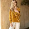 2026 Ropa de mujer transfronteriza europea y americana Amazon otoño nuevo elegante top de terciopelo con cuello en V y volantes para mujer