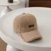 Gorra de béisbol para niños de 3 a 8 años, nuevo estilo otoño e invierno, gorra cálida de felpa para niños, gorra versátil con letras transfronteriza para niñas