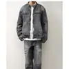 Chaqueta de Mezclilla Lavada con Efecto Desgastado y Bolsillo con Cremallera, Estilo Retro Americano, Nueva para Hombre en Otoño, Denim Moderno y Fresco para Hombres y Mujeres