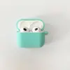 Adecuado para funda de auriculares Airpods3, Nueva funda Bluetooth para auriculares de tercera generación de Apple, Funda de silicona fina de una sola pieza de color sólido con hebilla