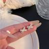 Brincos de Cruz com Diamante Femininos Celebridade da Internet Brincos Versáteis Pino de Prata Brincos com Sensação Avançada Senso de Design 2024 Novo
