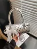 Nova Moda Versátil 2025 Bolsa de Mão de Bolinhas para Mulheres, Bolsa Cilíndrica de Ombro Exquisita e Moderna para o Dia a Dia, Bolsa Transversal para o Trabalho