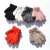 Guantes pequeños de punto de terciopelo grueso con forro polar anticongelante para niños de 3 a 6 años, directos de fábrica