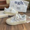 Sapatos brancos pequenos com cabeça de concha 2023 primavera novos sapatos esportivos de sola grossa femininos nicho original couro sapatos brancos pequenos