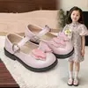 Zapatos de Piel para Niñas 2026 Primavera/Otoño Nuevos Zapatos de Princesa con Lazo y Pedrería para Niños Zapatos de Baile Suaves y Elegantes para Niñas Modernos