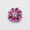 Venta al por mayor de fábrica 28 mm accesorios para joyería forma de flor botón de vidrio con diamantes de imitación DIY hecho a mano hebilla decorativa incrustada con diamantes camisa