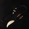 Collar Auténtico de Dientes de Perro Reales Dientes Grandes Cuerda Roja para Hombres y Mujeres Pareja Niños Adulto Colgante de Espiga