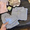 Conjunto de Pijama de Otoño para Niños Dos Piezas Niños Cuadros Manga Larga Casual Set Bebé Niñas Cardigan con Solapa Ropa de Casa