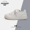 Sapatos Brancos Universais Hh2130 para Mulheres Primavera 2025 Novos Sapatos para Mulheres Design de Nicho Ins Tênis Versáteis para Mulheres