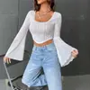Amazon 2026 top fino de cuello en U estilo europeo y americano transfronterizo con estampado de ondas de agua, corte ajustado, corto, camiseta de manga acampanada para mujer