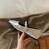 Zapatos Mary Jane cerrados de estilo francés para mujer que aumentan la altura, nuevo modelo de verano 2026, con una sola hebilla y elegante diseño plisado para ir al trabajo