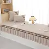 Novo tapete de algodão acolchoado de chenille antiderrapante de quatro níveis universal moderno simples lavável à máquina para bay window tapete de janela fabricantes