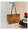 Estilo Europeo y Americano Letra Mujeres Gran Capacidad Moderno 2026 Nuevo Verano Elegante Bolso de Mano para Dama Bolso de Hombro Bolso Grande para Axila