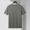Camiseta Masculina Plus Size 2026 Cor de Verão Color Block Gola Redonda Manga Curta Jovem Luxo Leve Business Não Amassa Solta Tendência Meia Manga