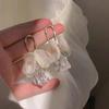 Pendientes de oso con lazo marrón estilo Academia Americana para mujer, de otoño e invierno, de alta gama, únicos y bonitos, con flocado.