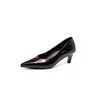 Colección Primavera 2026 Zapatos de Tacón de Aguja Puntiagudos en Piel de Vaca de Capa Superior Moda para Mujer Sencillos de Boca Baja Elegantes Zapatos de Oficina