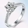 Anillo popular de imitación de moissanita en vivo para mujer, soporte de anillo ins, corona, seis garras, anillo de circonita de 1 quilate, anillo de diamante, venta al por mayor