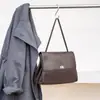 Bolso de Hombro Único de Cuero Genuino para Mujer 2026 Nuevo de Moda Coreano de Nicho Bolso de Axila Texturizado Elegante de Gran Capacidad Bolso para Viajes Diarios