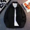 Nueva colección de otoño: camisas de manga larga de moda para hombre, ropa exterior elegante para hombre, camisas holgadas para estudiantes de secundaria, tops de estilo retro para hombre
