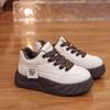 Zapatos de pan de suela gruesa para mujer 2024 nuevas explosiones zapatos comodín para aumentar la altura otoño e invierno zapatos de lona para mujer con forro polar zapatos negros para mujer