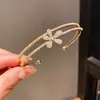 Pulsera Elástica de Diamantes Estilo Francés con un Toque de Lujo Ligero y Alta Gama, Joyería Elegante y Versátil con un Diseño Único y a la Moda, Nicho