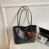 Paquete Especial 2025 Nuevo Bolso de Hombro Otoño, Moda y Tendencia Coreano de Nicho de Alta Apariencia Casual Bolso para Mujer