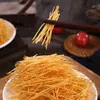 Tiras apimentadas Hulusi são memórias de infância, lanches finos apimentados nostálgicos, comida apimentada para o lazer da minha infância