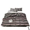 Estilo Americano Estilo Old Money Color Retro Rayas Giratorias Juego de Cama de Cuatro Piezas Clase A Funda de Edredón de Algodón Puro Sábana para Dormir Desnudo en las Cuatro Estaciones