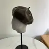 Boina de Couro PU Brilhante de Luxo Leve para Outono e Inverno para Mulheres, Chapéu de Abóbora Artístico, Chapéu de Pintor Simples Britânico Retrô