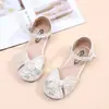 Sapatos Hanfu Novos para Meninas Primavera/Outono 2026 Sandálias de Verão Estilo Nacional Sapatos Infantis para Combinar com Saias Mamian Sapatos Bordados Chineses