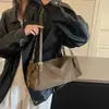 Bolso de ante para mujer bajo el brazo, nuevo de 2026, moda de otoño, retro, para ir al trabajo, de alta gama, color Maillard, bandolera