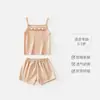 Conjunto de Suspensório de Renda para Bebê Estilo Verão Fino Conjunto de Duas Peças para Meninas, Conjunto de Verão Elegante Estilo Princesa com Regata e Shorts para Crianças