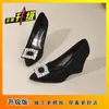 35-43 Tallas Grandes Zapatos de Mujer Dulces Tacones Altos con Pedrería 2026 Nueva Moda Sexy Cuña Zapatos de Salón Puntiagudos