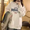 Sudadera europea de estilo casual con estampado de letras, cuello redondo y forro polar para mujer, ideal para otoño e invierno. Top gris grueso de estilo chino holgado y versátil.