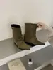 Altura Interna de 7CM Pessoa Baixa Bico Fino Botas Curtas Finas Botas Femininas 2026 Outono/Inverno Cor Café Botas Franzidas Maillard