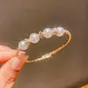 Pulsera de Perlas Multicapa Estilo Francés con Diamantes, Pulsera de Lujo Ligero y Gama Alta, Diseño de Joyería para Mano de Tendencia de Moda Personalizada Nicho