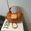 Bolsa de Ombro Minimalista Tendência deste Ano, Novo Estilo de Moda Casual de Grande Capacidade para o Dia a Dia, Bolsa Pequena Quadrada Transversal de Axila para Mulheres