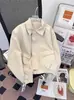 Chaqueta transfronteriza con un ambiente de alta gama, elegante e informal, con cremallera, adecuada tanto para hombres como para mujeres, nuevo modelo otoño e invierno 2026 chaqueta de trabajo