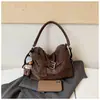 Bolsos de mano transfronterizos de moda 2025, bolsos de hombro de alta gama para mujer, bolsos cruzados de moda, bolsos grandes de capacidad para el antebrazo para mujer