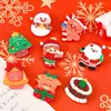 Lindo broche de Navidad, accesorio DIY para las mochilas de los estudiantes de primaria, insignia de dibujos animados de Santa Claus, pequeño regalo