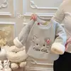 Moletom de Inverno para Meninas, Jaqueta Pulôver de Algodão Espesso com Três Camadas, Desenho Animado Estiloso e Moderno com Laço