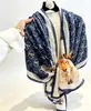 2023 Explosões Coreia do Sul Dongdaemun Lenço de Algodão e Linho Feminino Outono e Inverno Novo Versátil Quente Moda Lenço com Letra H