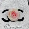 Cabezas de flores de rosa redondas artificiales para fondos de salón de bodas, paredes de flores, arreglos florales, coronas transfronterizas, cajas de flores, materiales florales decorativos, flores de seda al por mayor