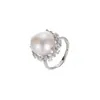 Anel de Pérola para Mulheres, Design Lua Branca, Moda de Nicho, Estiloso, Elegante, Suporte Vazado, Pérola de Água Doce, Ajustável Elegante