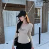 Camiseta de manga larga para mujer, con forro polar, engrosada, corte ajustado, cuello en V, estilo invierno, adecuada para chicas atractivas, top versátil