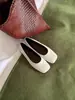 Versión de piel de oveja estilo fila nicho zapatos de cuero suave de corte bajo para mujer puntera cuadrada suela plana zapatos de ballet slip-on persona perezosa zapatos pequeños de cuero