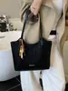 Bolsa Retro Fashion Grande Capacidade Mais Vendida Bolsa Feminina Nova Versátil Casual Bolsa de Ombro Tipo Saco Bolsa Tote para o Dia a Dia