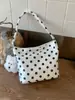 Bolsa de Nylon com Bolinhas de Nicho Super Popular para Mulheres 2025 Nova Versátil Bolsa de Ombro para Usar Fora e no Trabalho Pequena Bolsa Tote